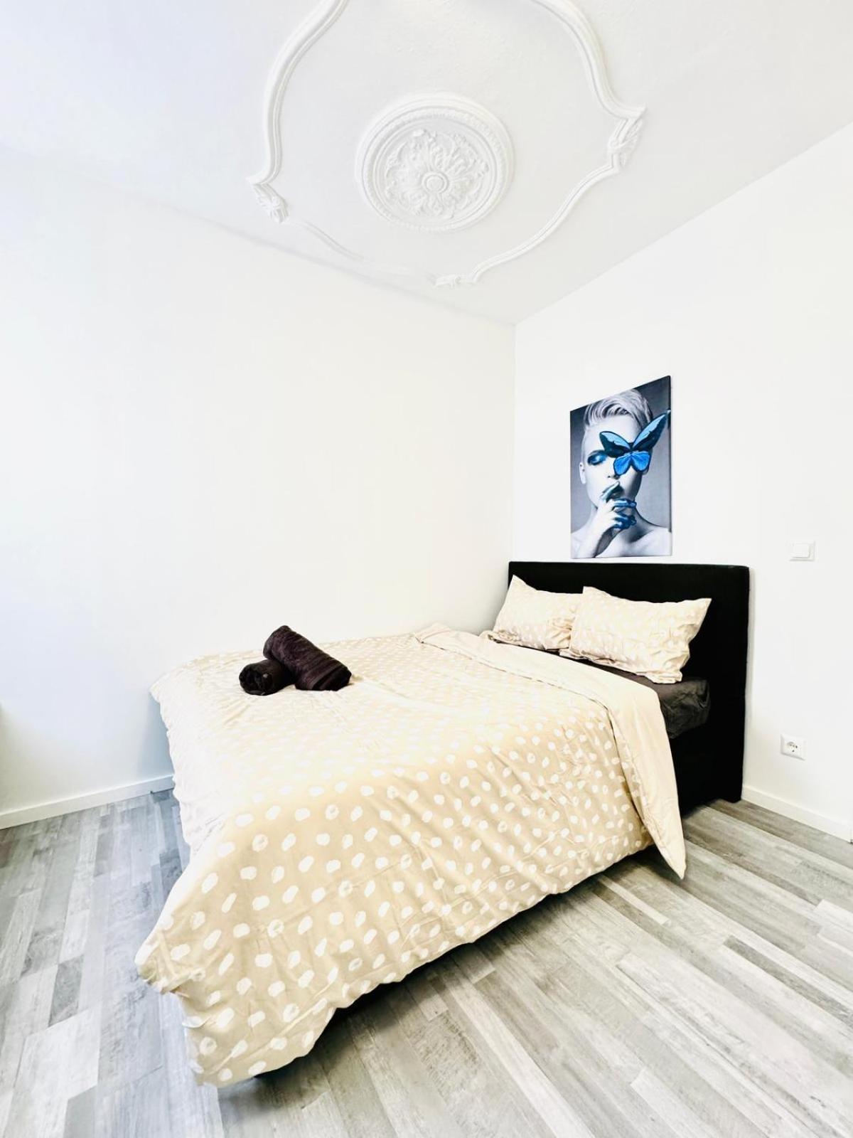 Very Spacious Apartment For Up To 7P With Great Location Vienna Exterior photo